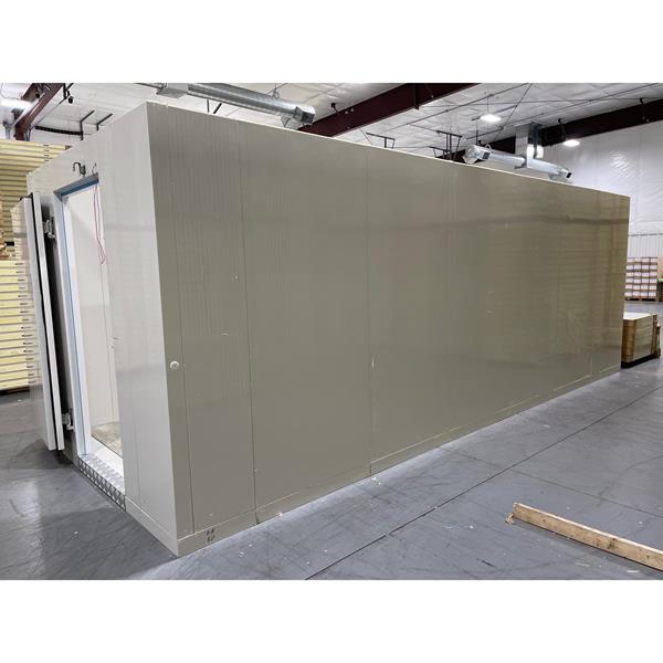 8'3" x 21'4" x 8'h Walkin Freezer with Floor (scratch and dent) (174 Sq. Ft.) Barr Commercial