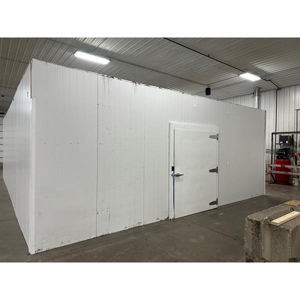 24&#39;7&quot; x 31&#39;6&quot; x 10&#39;4&quot;H Greenspan Walk-in Cooler