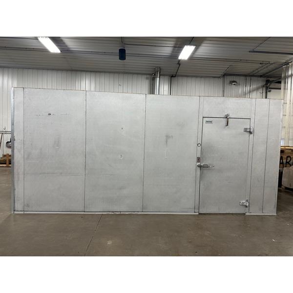 8&#39; x 17&#39;10&quot; x 8&#39;4&quot;H Kolpak Walk-in Cooler