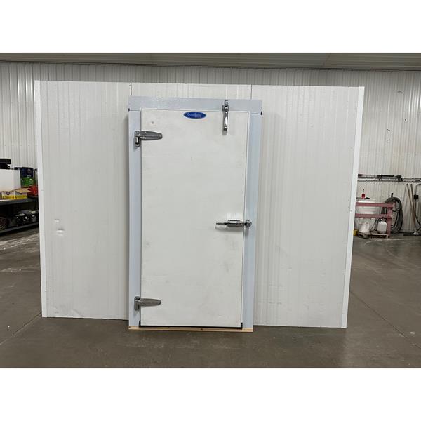 7&#39; x 10&#39;1&quot; x 8&#39;4&quot;H Walk-in Cooler