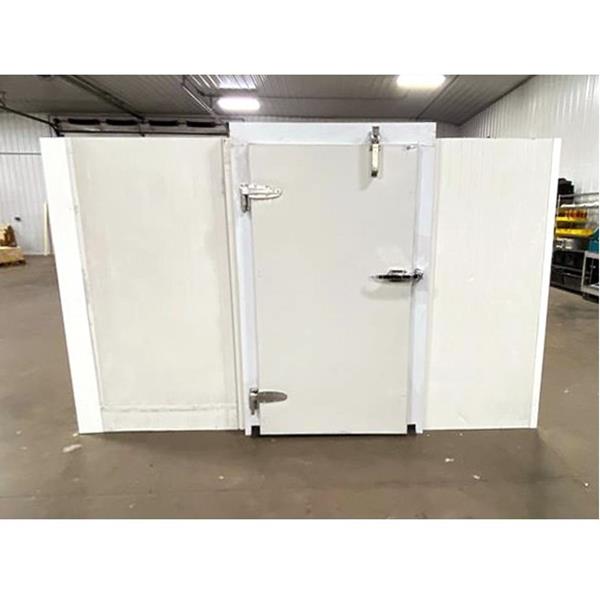 10&#39; x 10&#39;6&quot; x 6&#39;3&quot;H Walk-in Cooler
