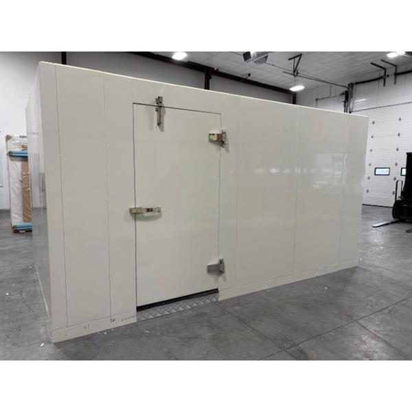 New Barr 8' x 15' x 8'2" H Walk-in Freezer with Floor